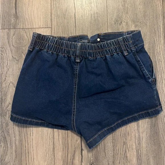 🌱🦢4 FOR $15!🦢🌱 High-Rise Dark Blue Denim Women's Shorts - Picture 2 of 3